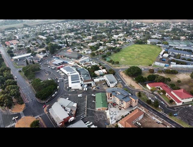 390M² APARTMENT BLOCK FOR SALE IN TABLE VIEW